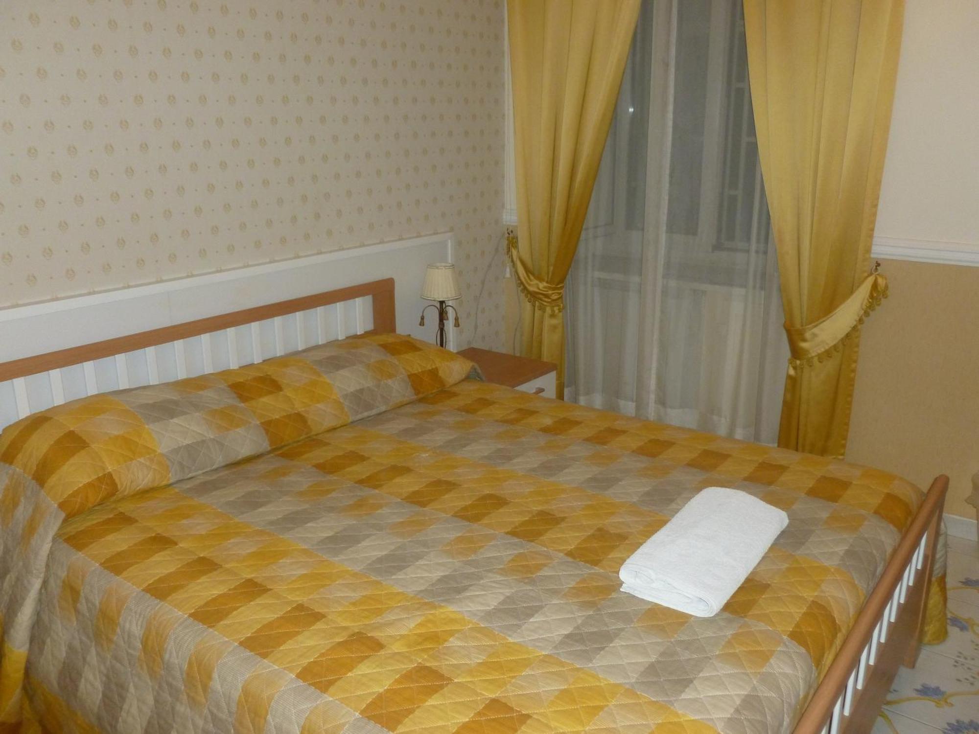 Olimpo Degli Dei Bed & Breakfast Naples Bilik gambar